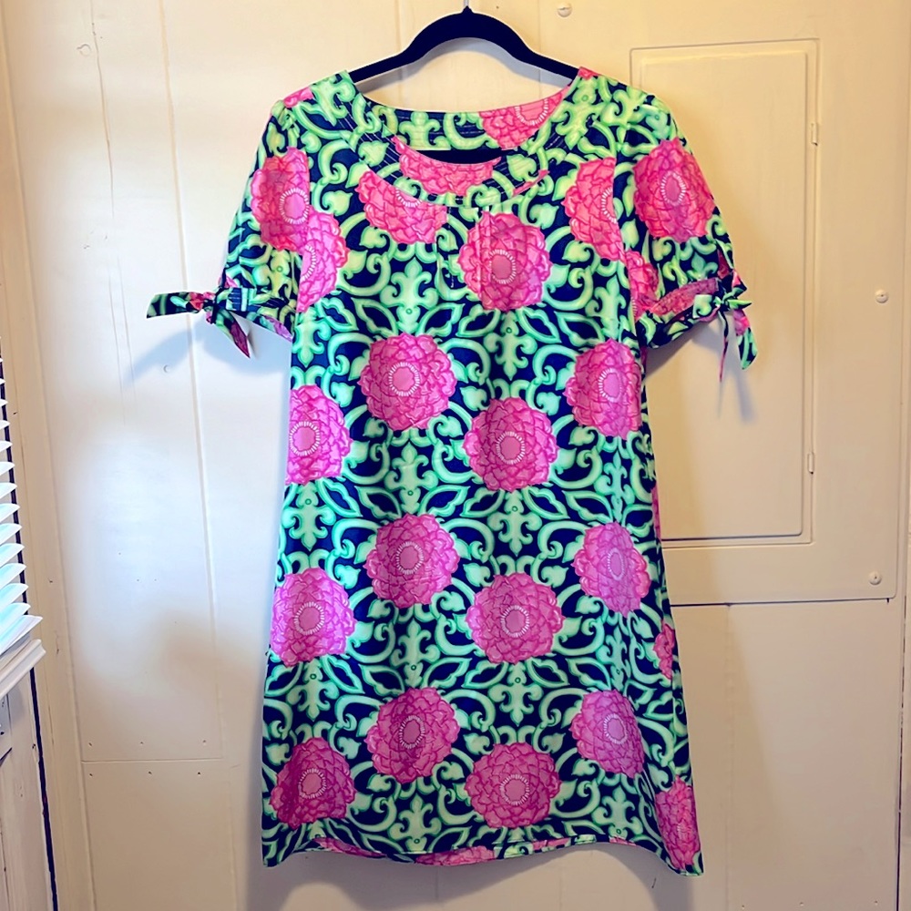 Lilly Pulitzer Shift Dress. Women’s Size 8. 100% Silk.